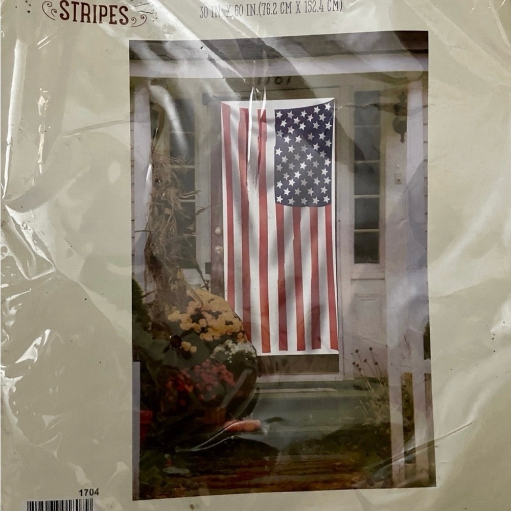 NWOT Momentum Brands American Flag Door Cover Size 30”x60”